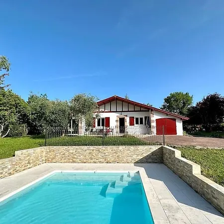 Maison Avec Piscine Caro  Exterior photo