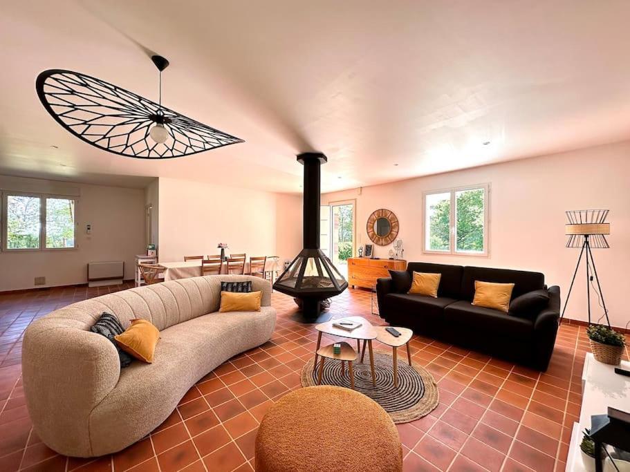 Maison Avec Piscine Holiday home Caro (Pyrenees-Atlantiques)