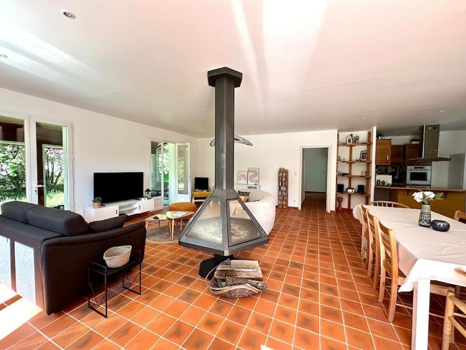 Maison Avec Piscine Caro (Pyrenees-Atlantiques)