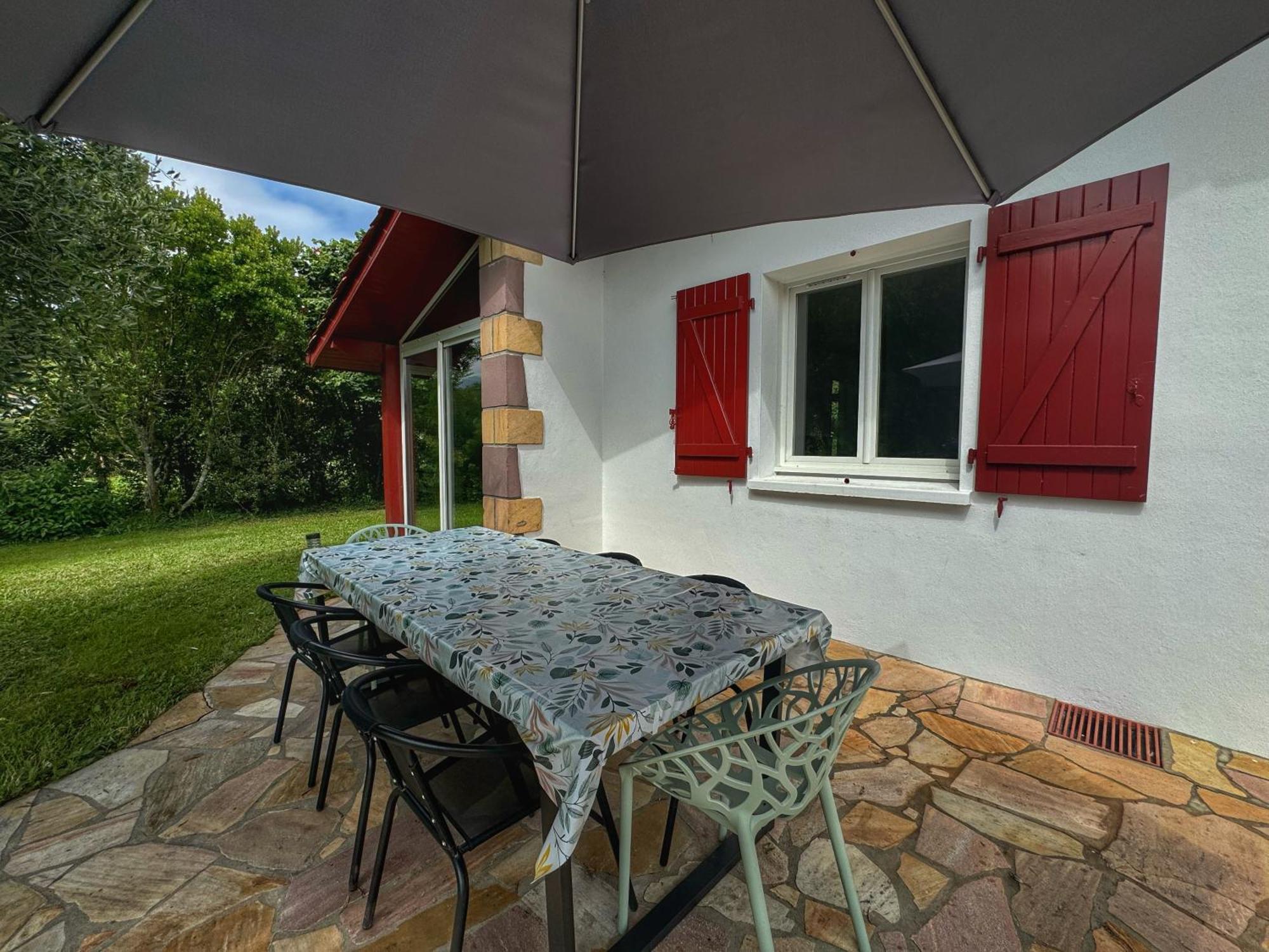 Holiday home Maison Avec Piscine Caro (Pyrenees-Atlantiques)